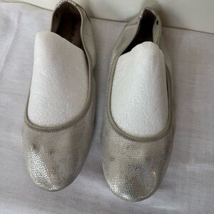 Hush Puppies Silver Flats with Metallic Finish concert party shiny ballet 0039